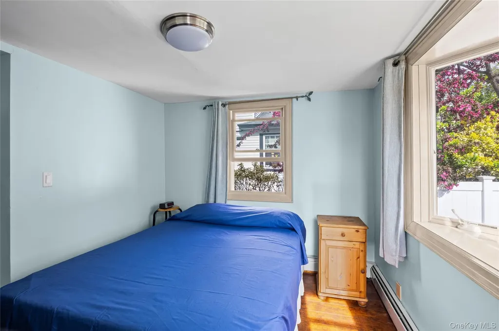 76 Davison Avenue Lynbrook NY 11563