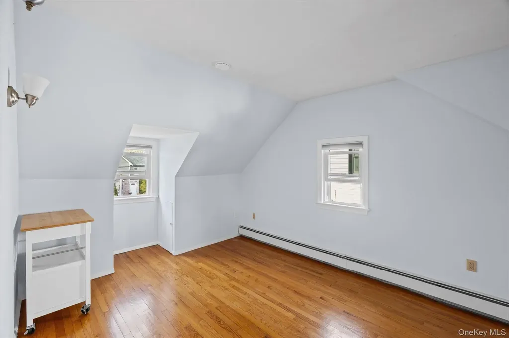 76 Davison Avenue Lynbrook NY 11563