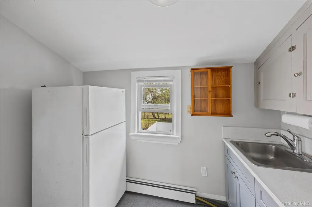 76 Davison Avenue Lynbrook NY 11563