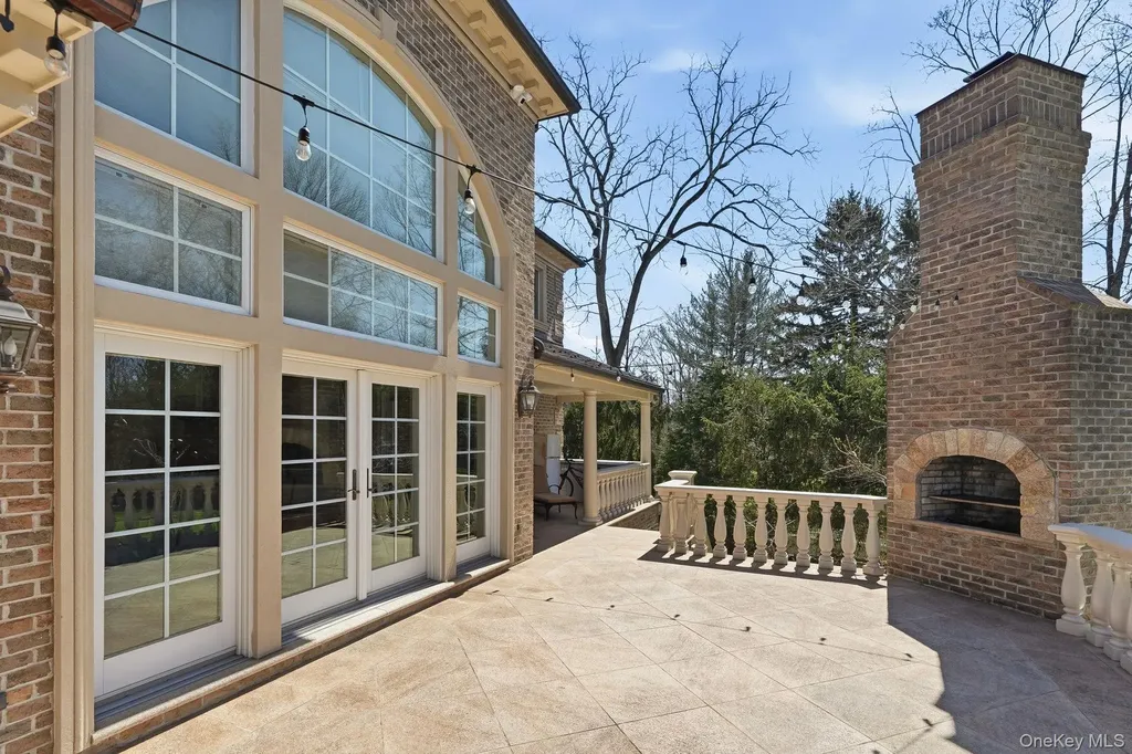 590 West Street Harrison NY 10528