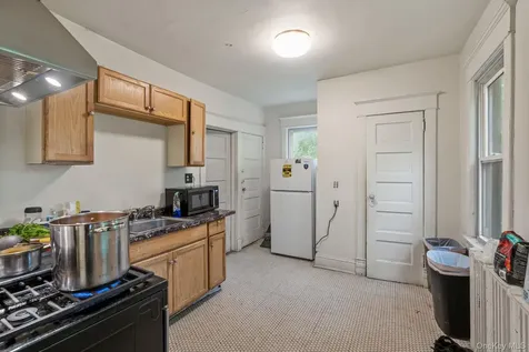 212 Ten Broeck Avenue Kingston NY 12401