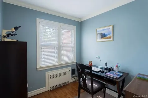 215-15 86th Avenue Hollis Hills NY 11427