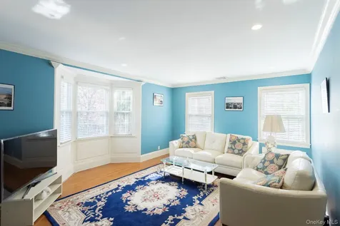 215-15 86th Avenue Hollis Hills NY 11427