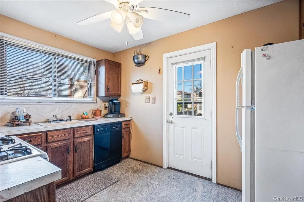 47 Ellison Avenue Westbury NY 11590