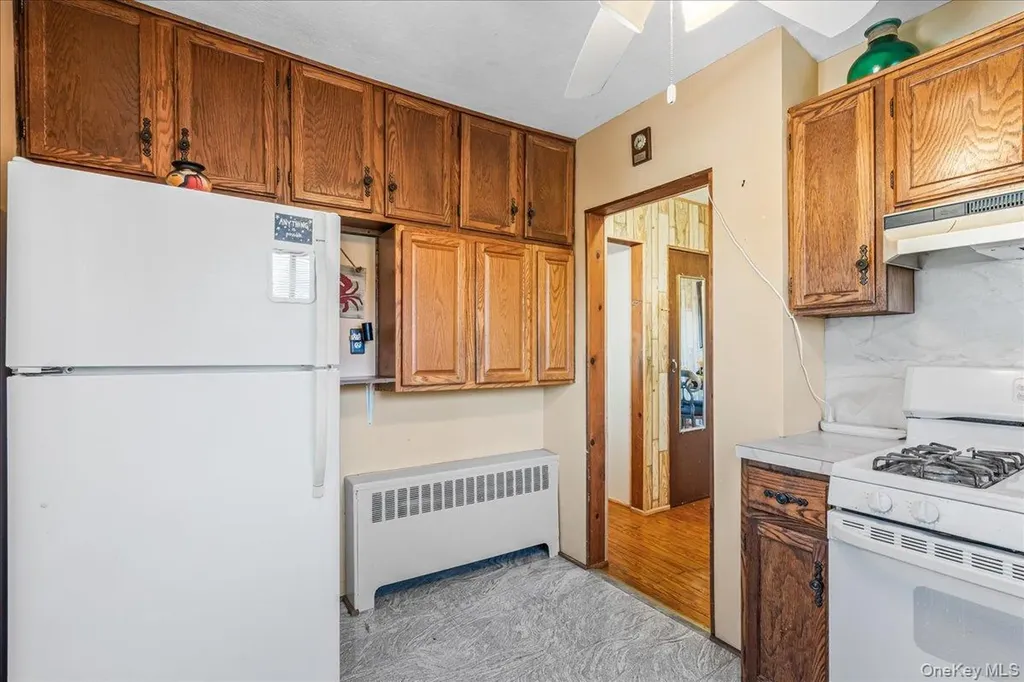 47 Ellison Avenue Westbury NY 11590