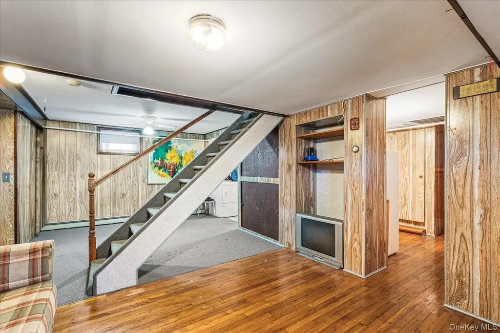 47 Ellison Avenue Westbury NY 11590
