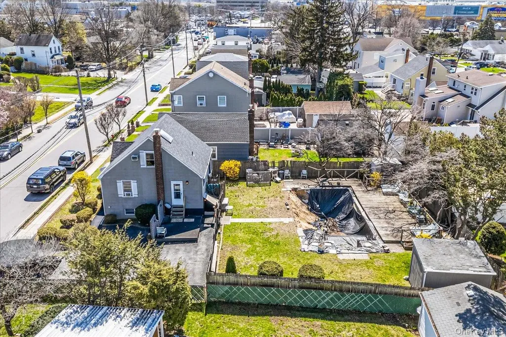 47 Ellison Avenue Westbury NY 11590