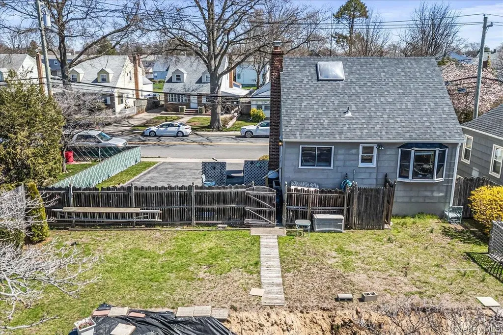 47 Ellison Avenue Westbury NY 11590
