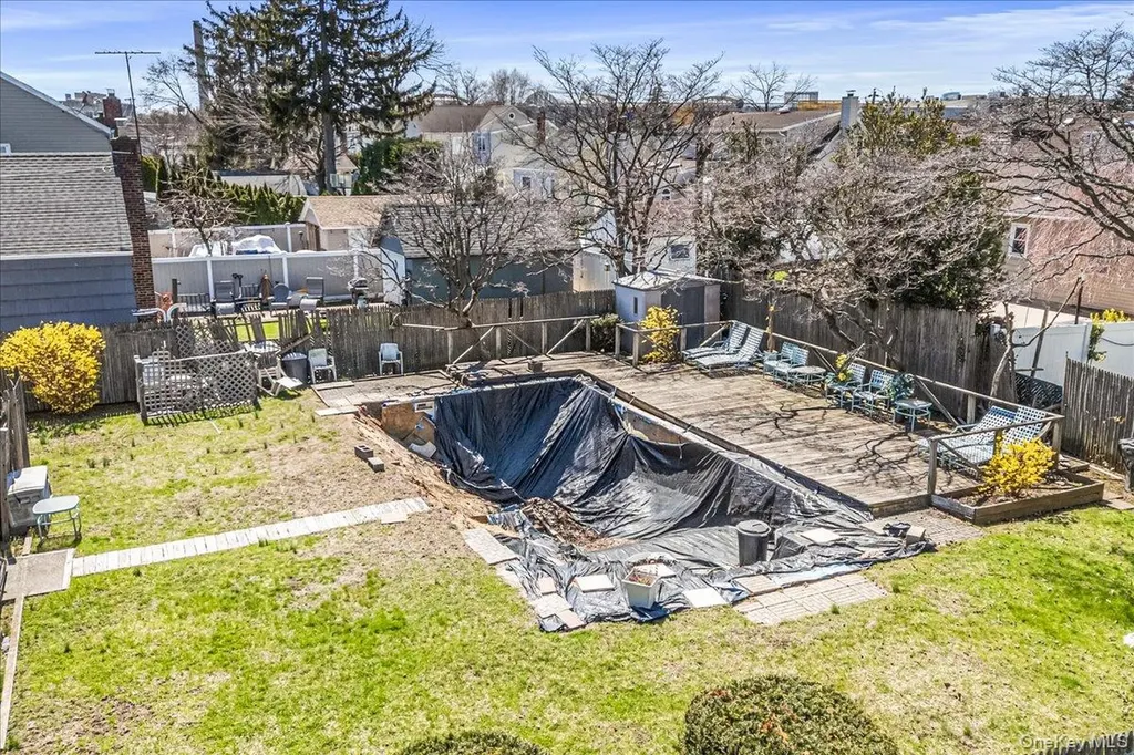 47 Ellison Avenue Westbury NY 11590