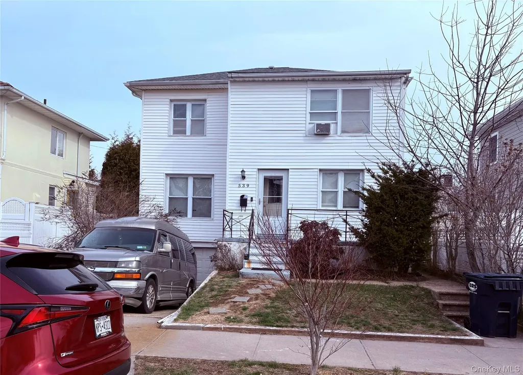 539 E State Street Long Beach NY 11561