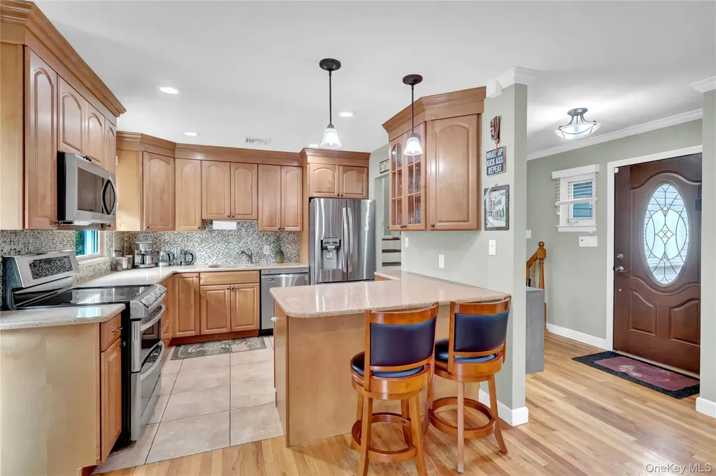 34 Hunter Place Smithtown NY 11787