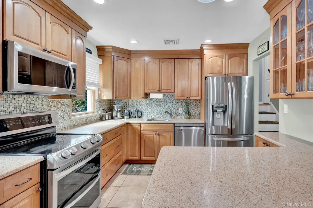 34 Hunter Place Smithtown NY 11787