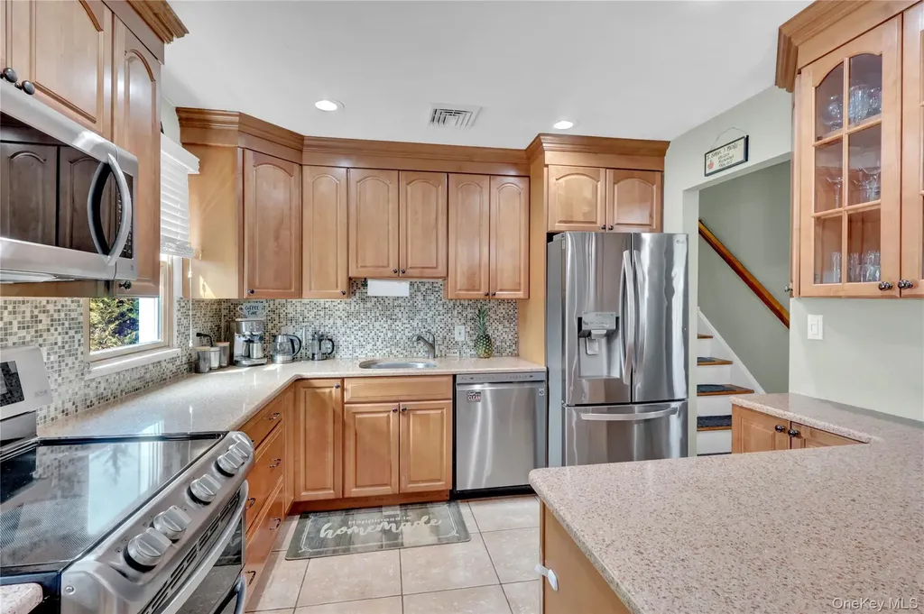 34 Hunter Place Smithtown NY 11787