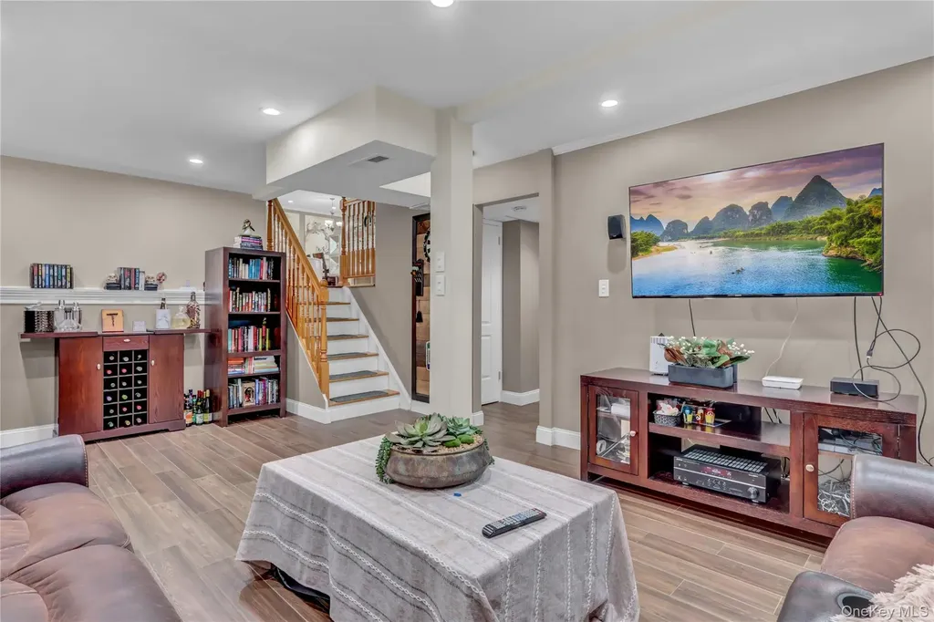 34 Hunter Place Smithtown NY 11787