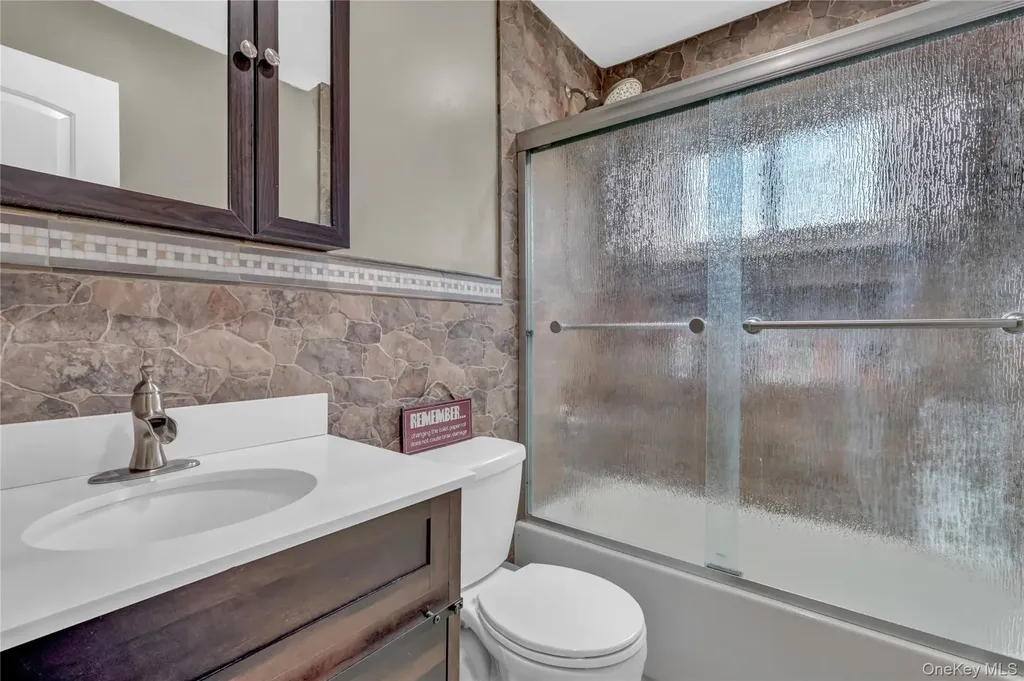 34 Hunter Place Smithtown NY 11787