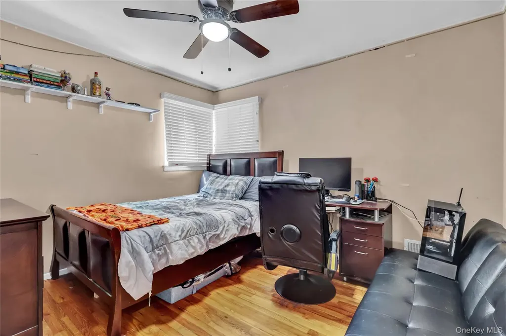 34 Hunter Place Smithtown NY 11787