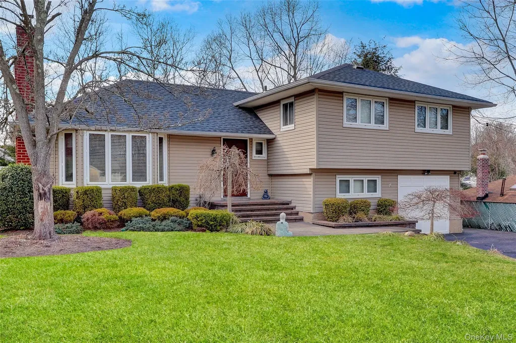 34 Hunter Place Smithtown NY 11787