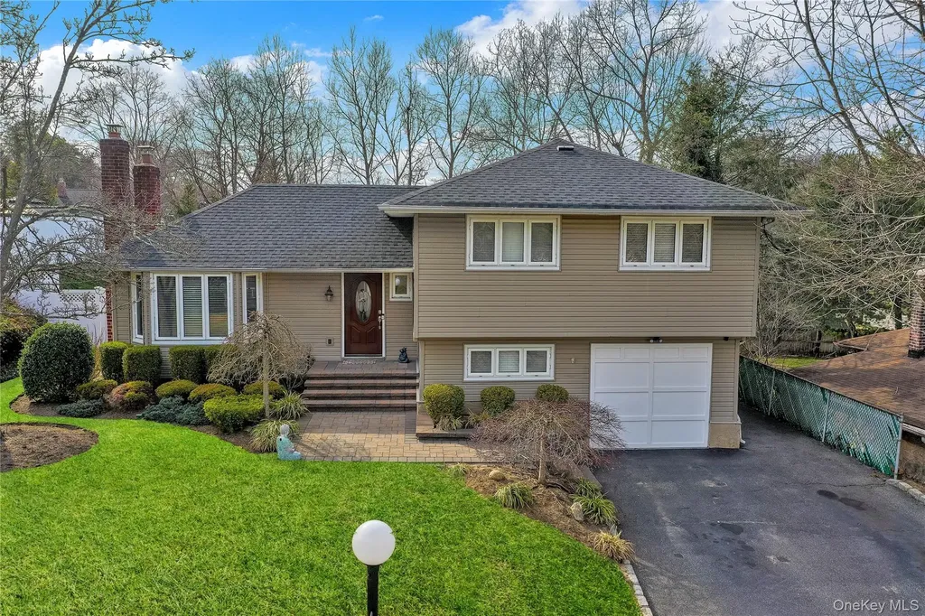 34 Hunter Place Smithtown NY 11787