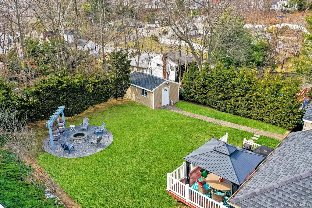 34 Hunter Place Smithtown NY 11787