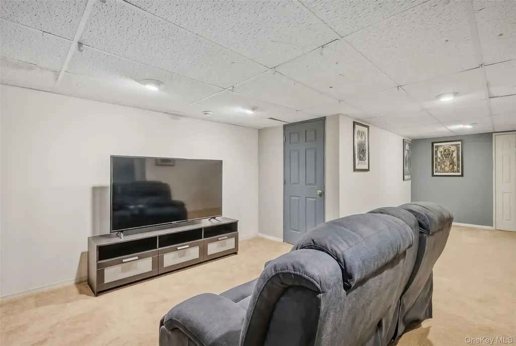 302 Ashbury Way Brewster NY 10509