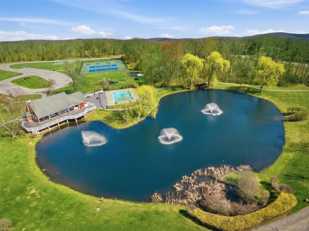 302 Ashbury Way Brewster NY 10509