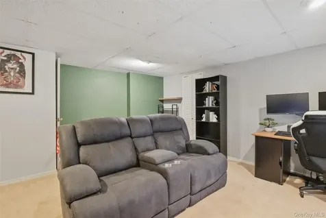 302 Ashbury Way Brewster NY 10509
