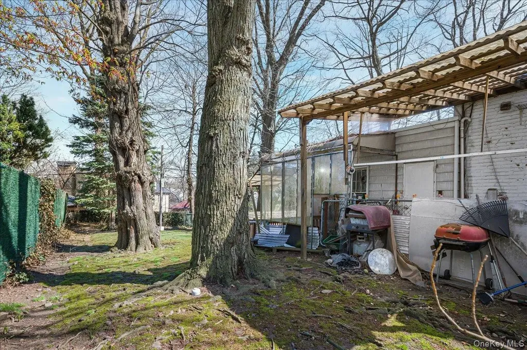 8145 Utopia Parkway Jamaica Estates NY 11432