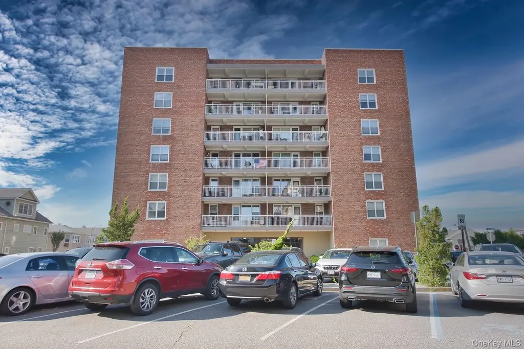 855 E Broadway Long Beach NY 11561