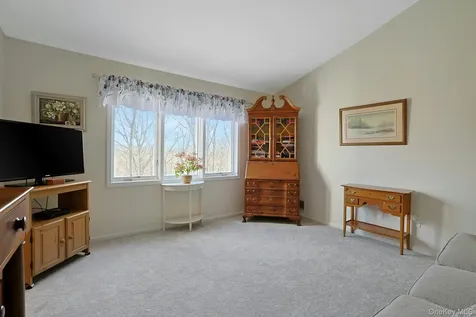 36 Oakcrest Lane Hastings-on-hudson NY 10706