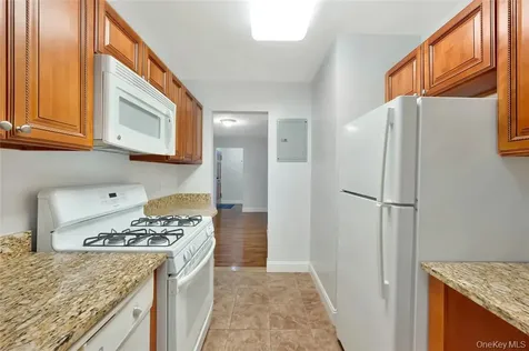 504 Pelham Road New Rochelle NY 10805