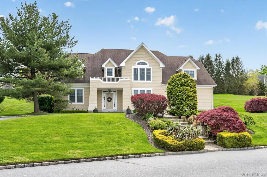 62 Pembroke Drive Glen Cove NY 11542