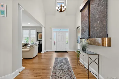62 Pembroke Drive Glen Cove NY 11542