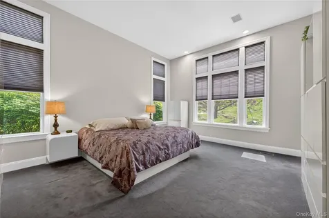 62 Pembroke Drive Glen Cove NY 11542