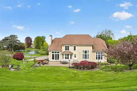 62 Pembroke Drive Glen Cove NY 11542