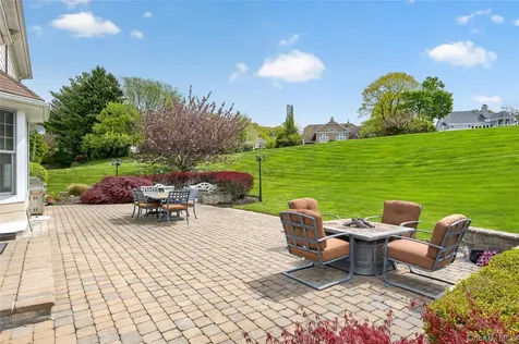 62 Pembroke Drive Glen Cove NY 11542