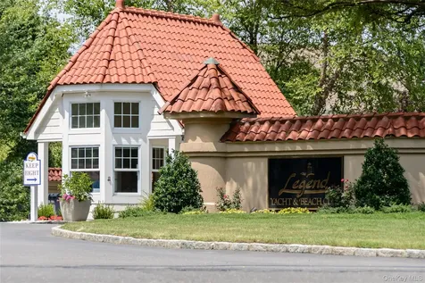 62 Pembroke Drive Glen Cove NY 11542