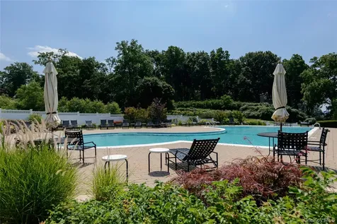 62 Pembroke Drive Glen Cove NY 11542