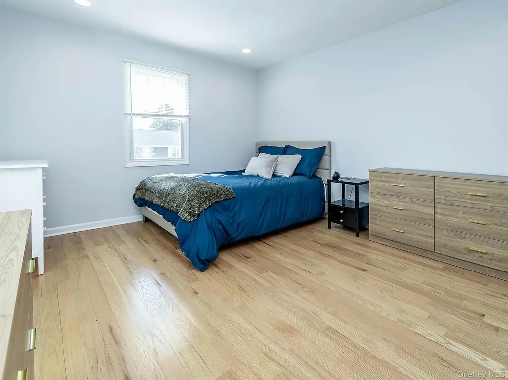 17 Winans Place Locust Valley NY 11560