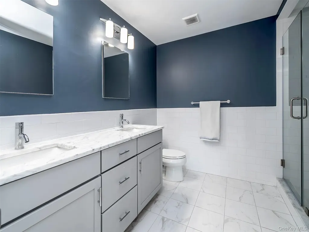 17 Winans Place Locust Valley NY 11560