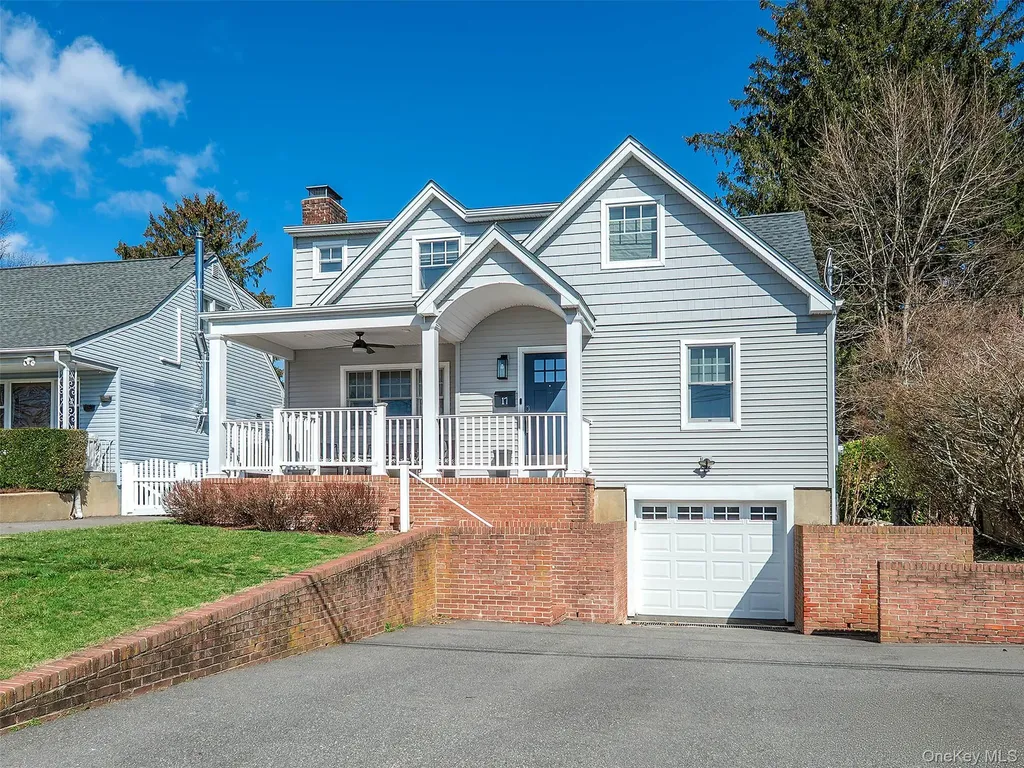 17 Winans Place Locust Valley NY 11560