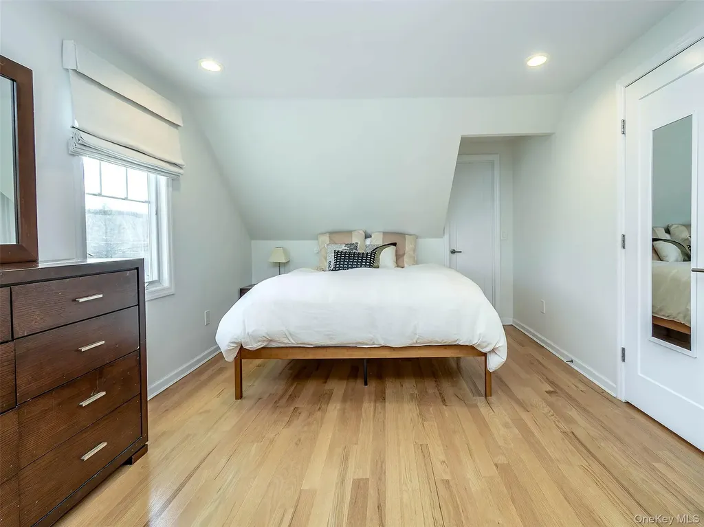 17 Winans Place Locust Valley NY 11560