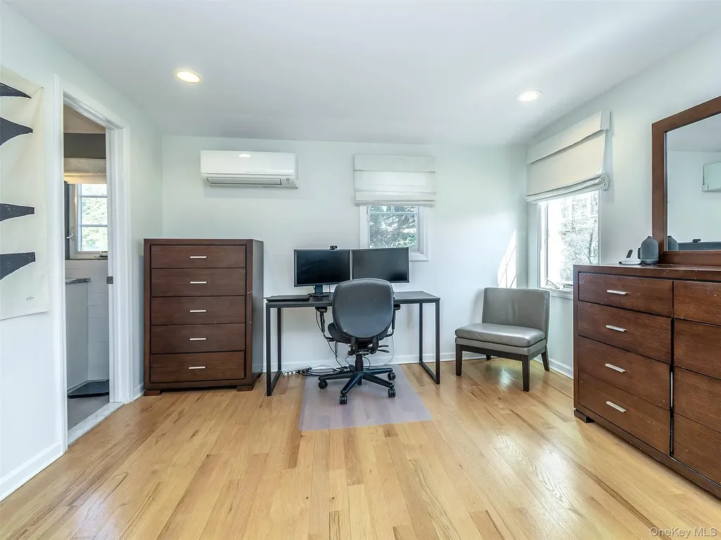 17 Winans Place Locust Valley NY 11560