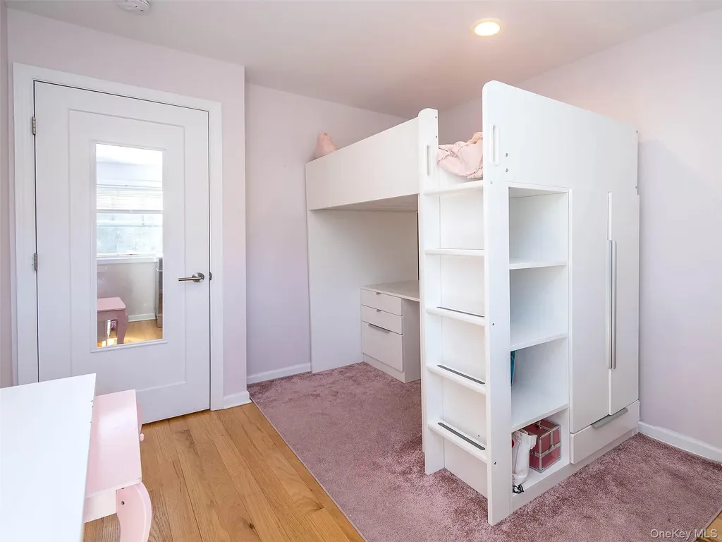 17 Winans Place Locust Valley NY 11560