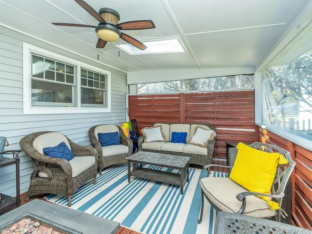 17 Winans Place Locust Valley NY 11560