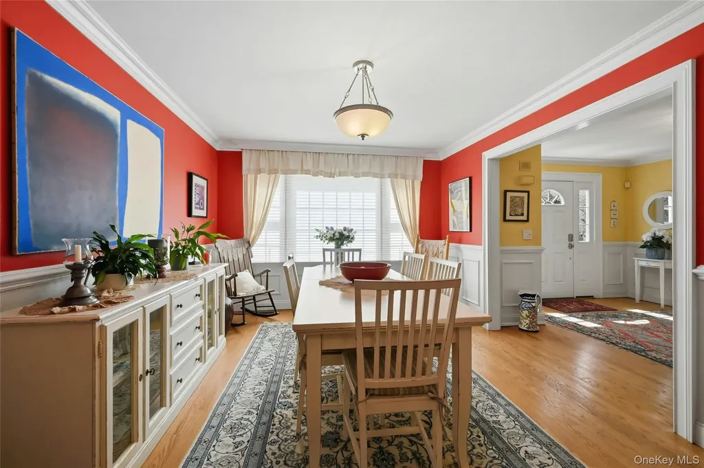 17 Quaker Hill Road Stony Brook NY 11790