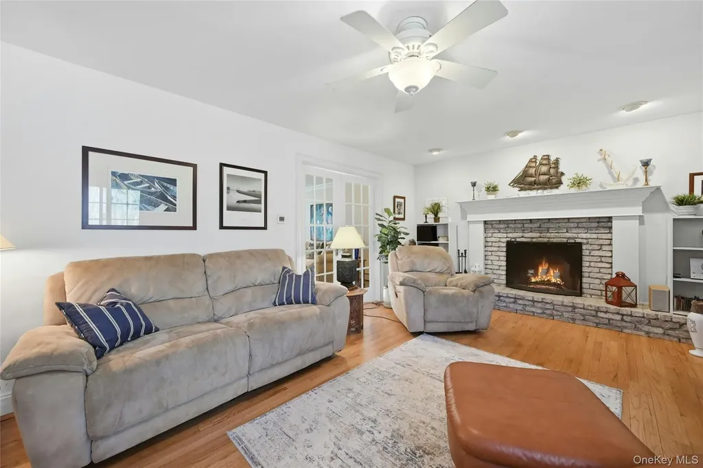17 Quaker Hill Road Stony Brook NY 11790