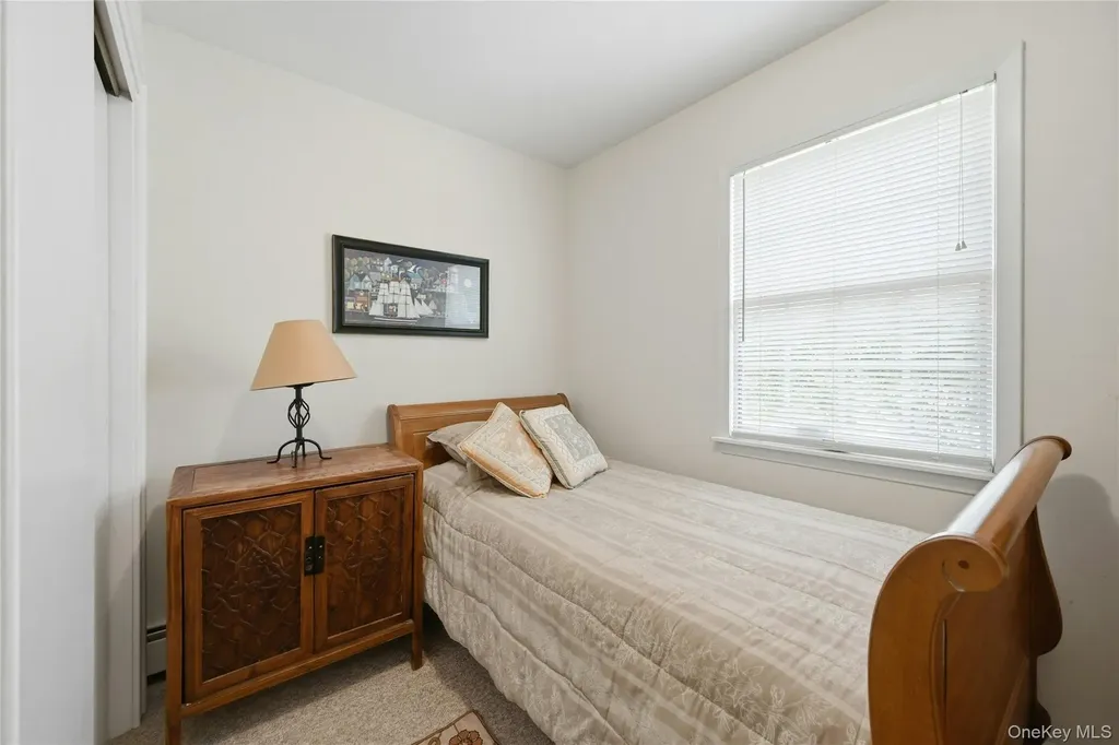 17 Quaker Hill Road Stony Brook NY 11790