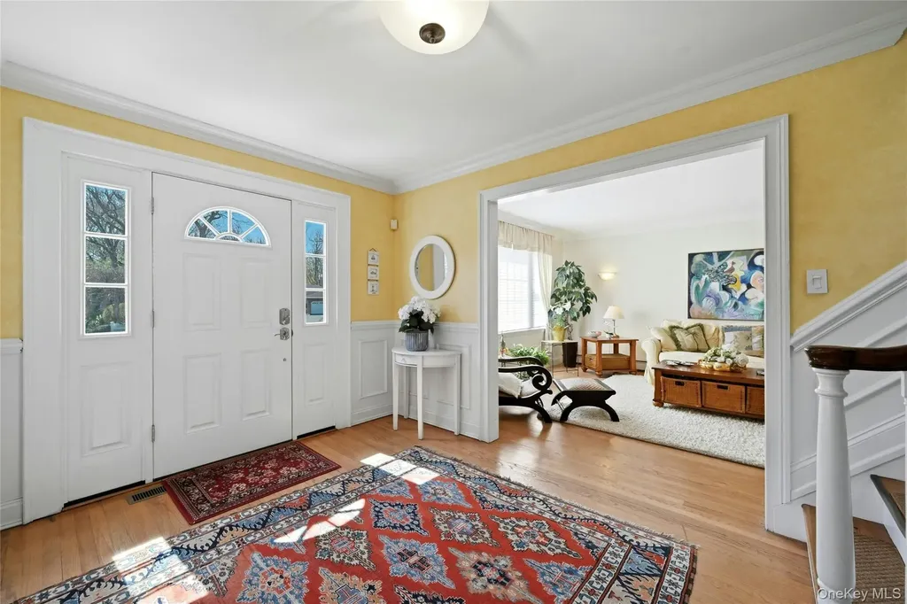 17 Quaker Hill Road Stony Brook NY 11790
