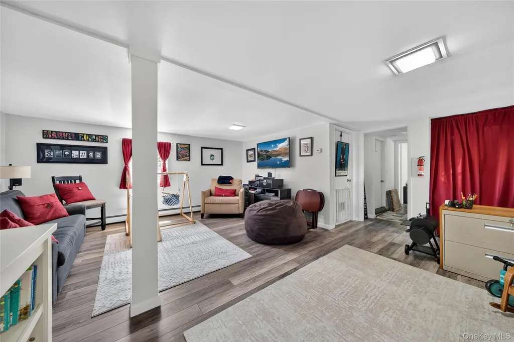 58 Farries Avenue Florida NY 10921
