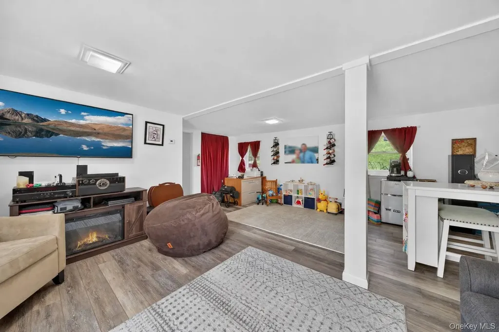 58 Farries Avenue Florida NY 10921